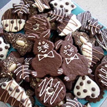 Фигурное печенье в шоколаде